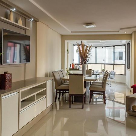 Appartamento Apartamento na Rua 3500, 50m da Praia em Balneário Camboriú P825 Esterno foto